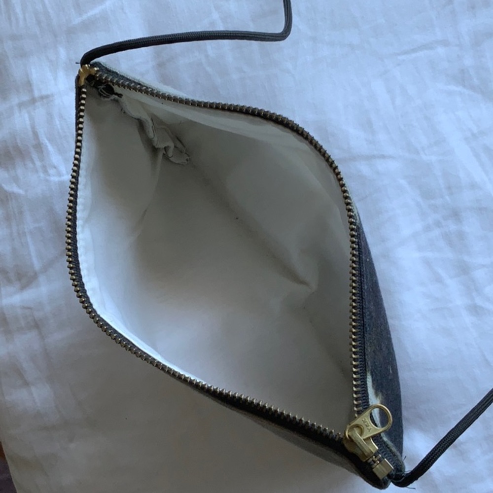 Pouch - Picture 3 of 4